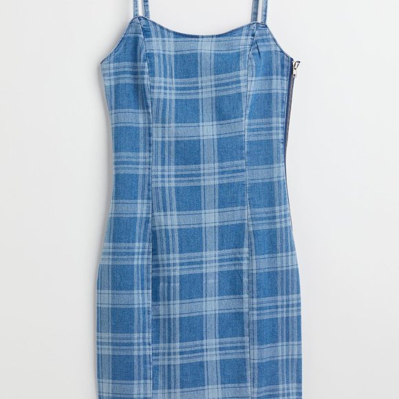 💥3/$15💥NWT - H&M Divided Fitted Denim Dress in Blue - Size Small - Picture 5 of 14